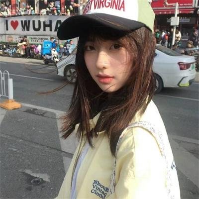 他的摩托车，她的岛